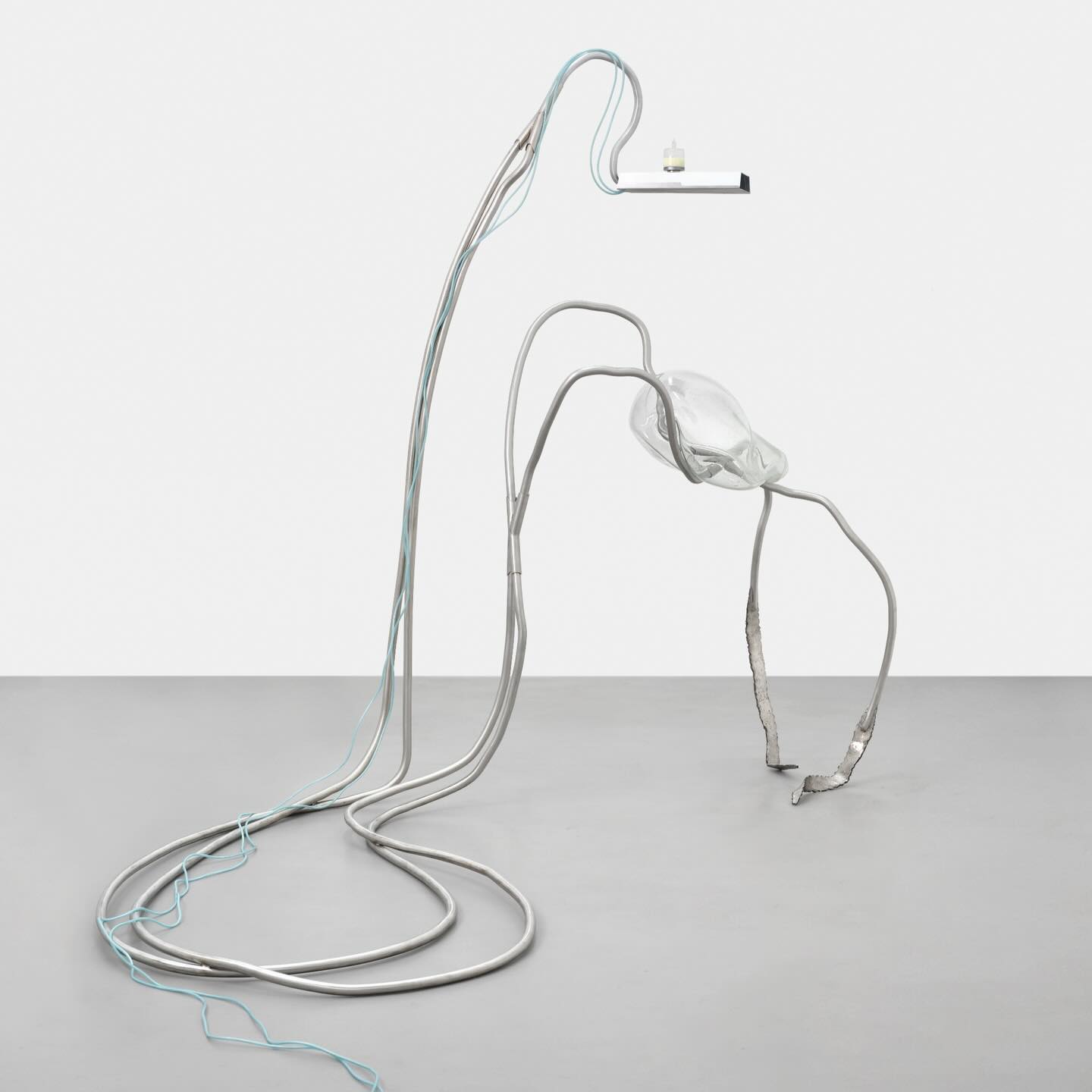 NOTCH MAGAZINE | Linda Lach - 1